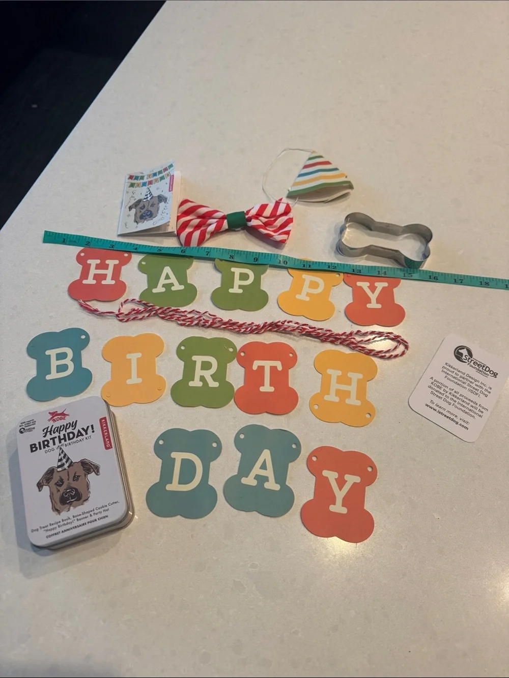 Multicolor Dog Birthday Banner & Bow Set by